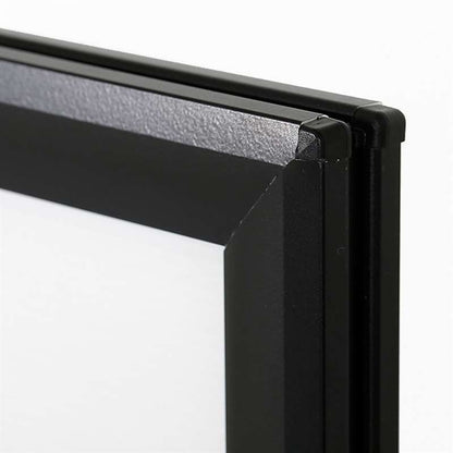 Wind-Sign Kundenstopper mit Wasserbasis – A1/A0 Format – Schwarz oder Silber | Wetterfest & Mobil